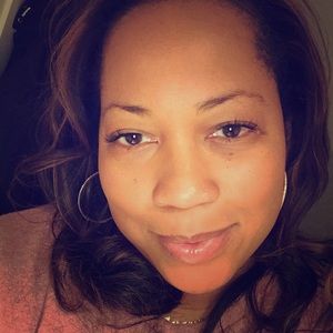 Meet your Posher, Mika